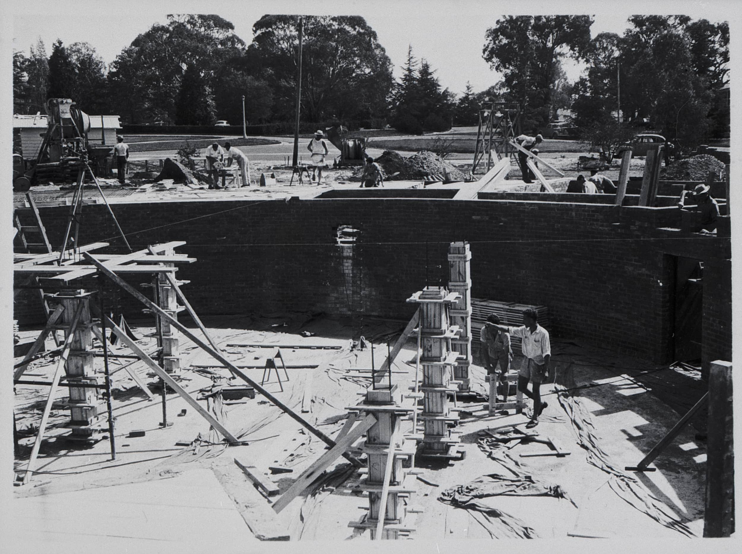 The Shine Dome construction